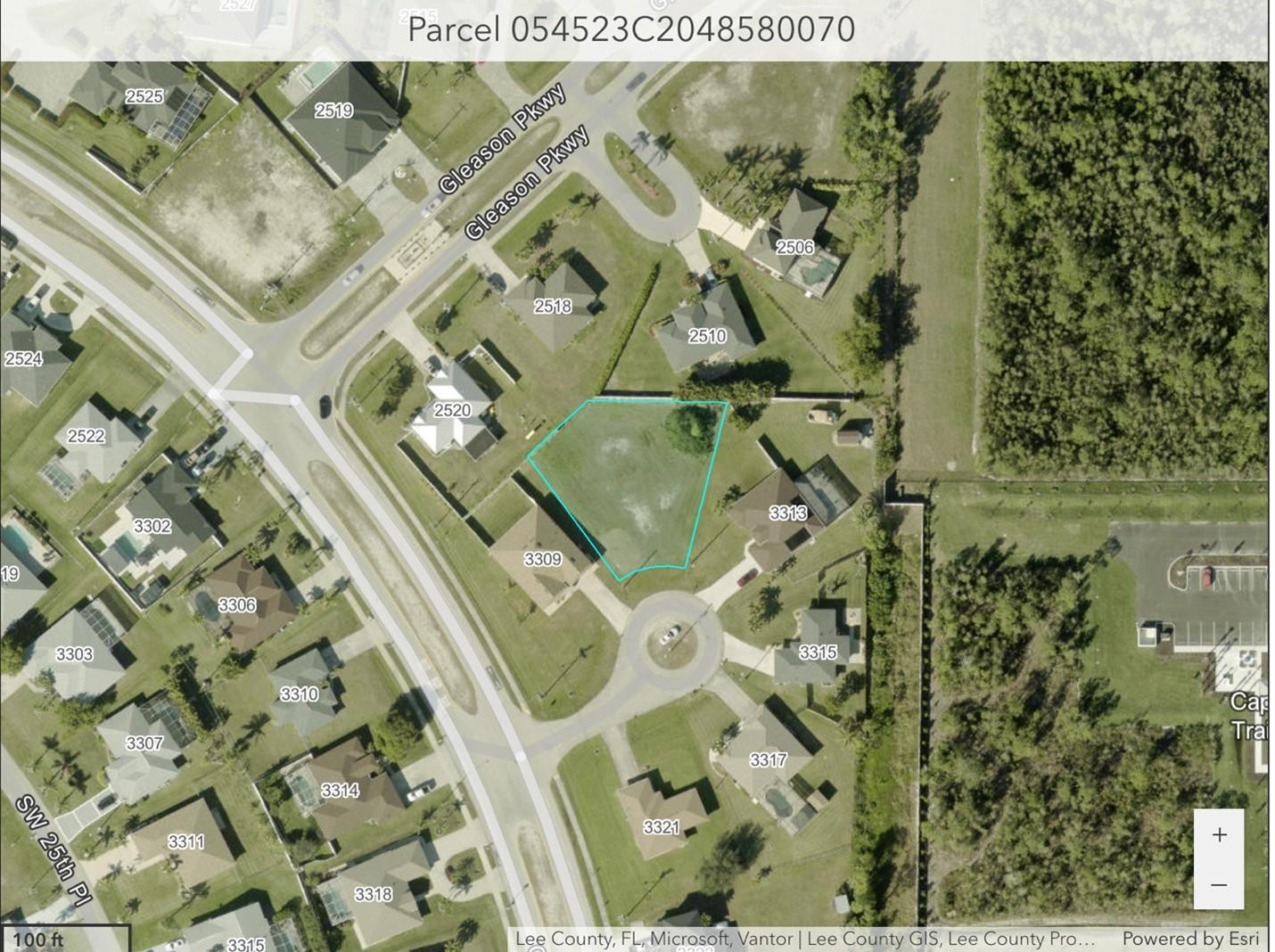 Foto de propiedad en 3311 Oasis Boulevard, Cape Coral, FL 33914 Cape Coral con MLS# 