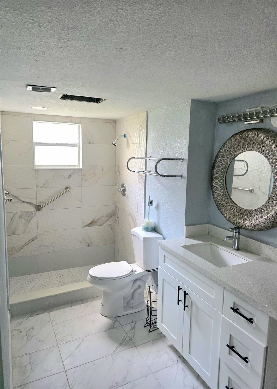 Foto de propiedad en 3130 Holiday Springs Boulevard 104, Margate, FL 33063 Margate con MLS# 