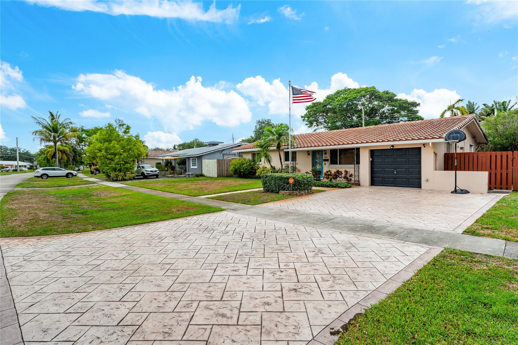 Alquilada 1512 E Hawthorne Circle, Hollywood, FL 33021, Hollywood, FL 33021