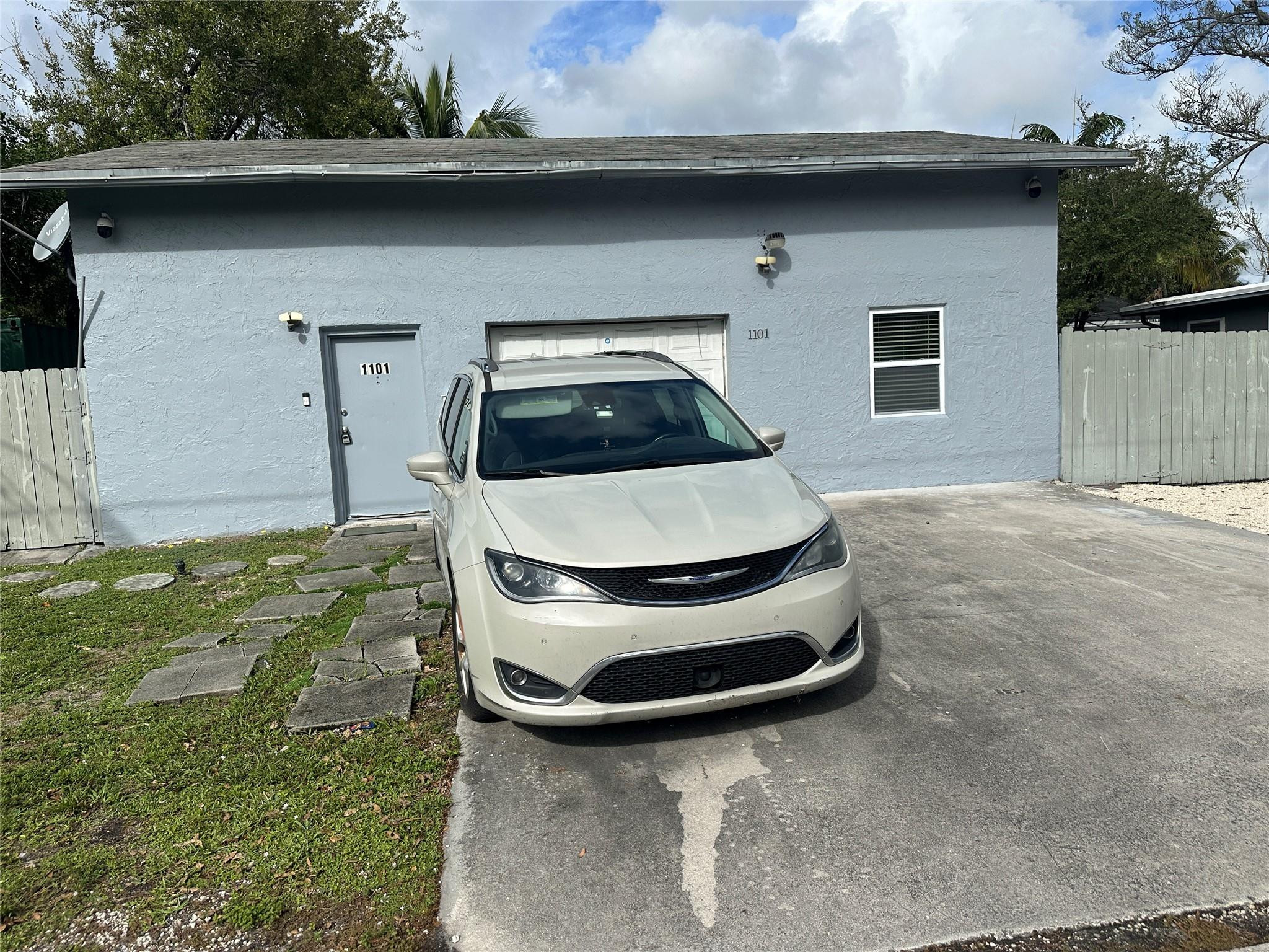 Alquilada 1101 NW 7th Avenue, Fort Lauderdale, FL 33311, Fort Lauderdale, FL 33311