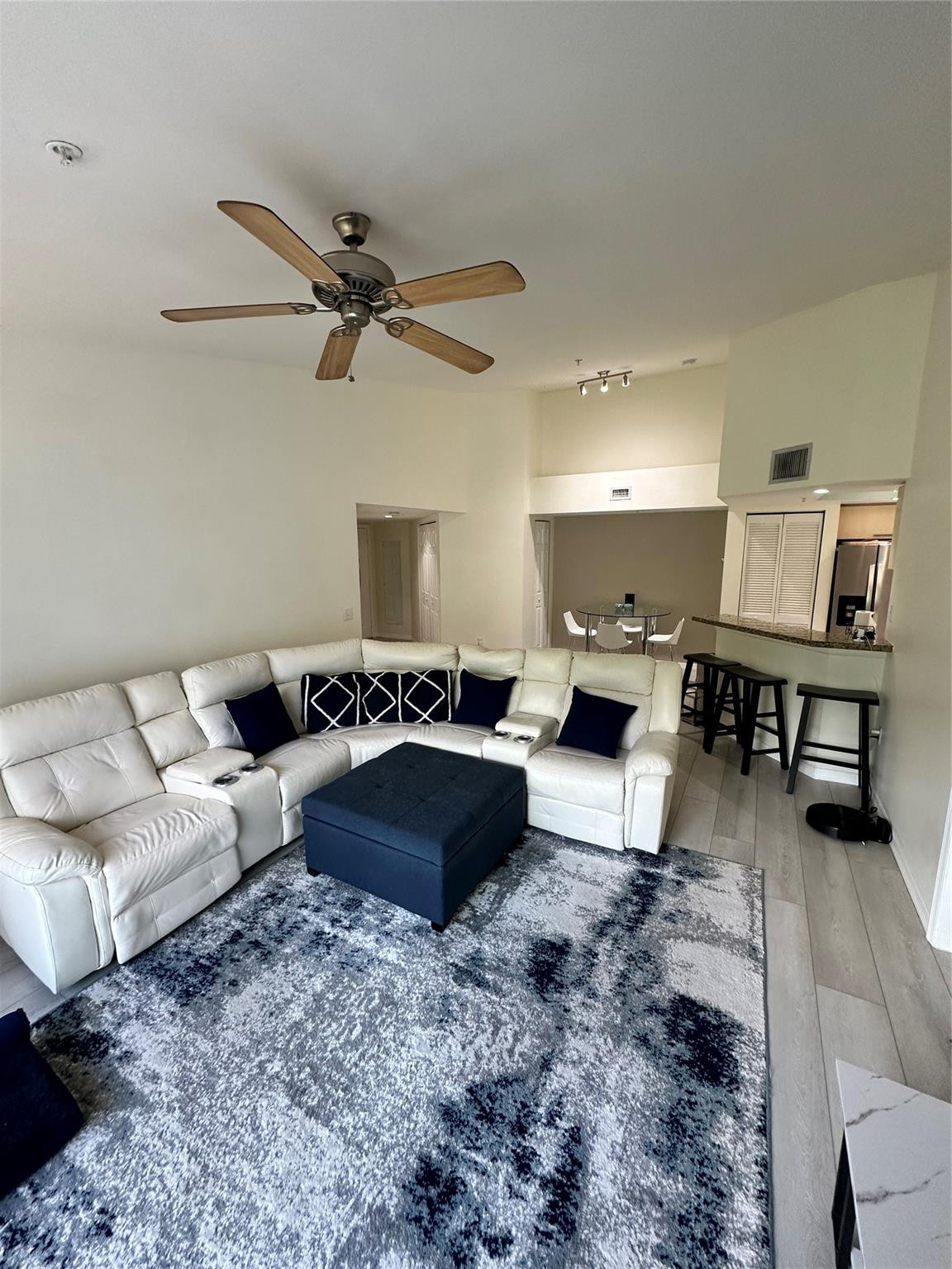 Foto de propiedad en 2131 SE 10th Avenue 1120, Fort Lauderdale, FL 33316 Fort Lauderdale con MLS# 