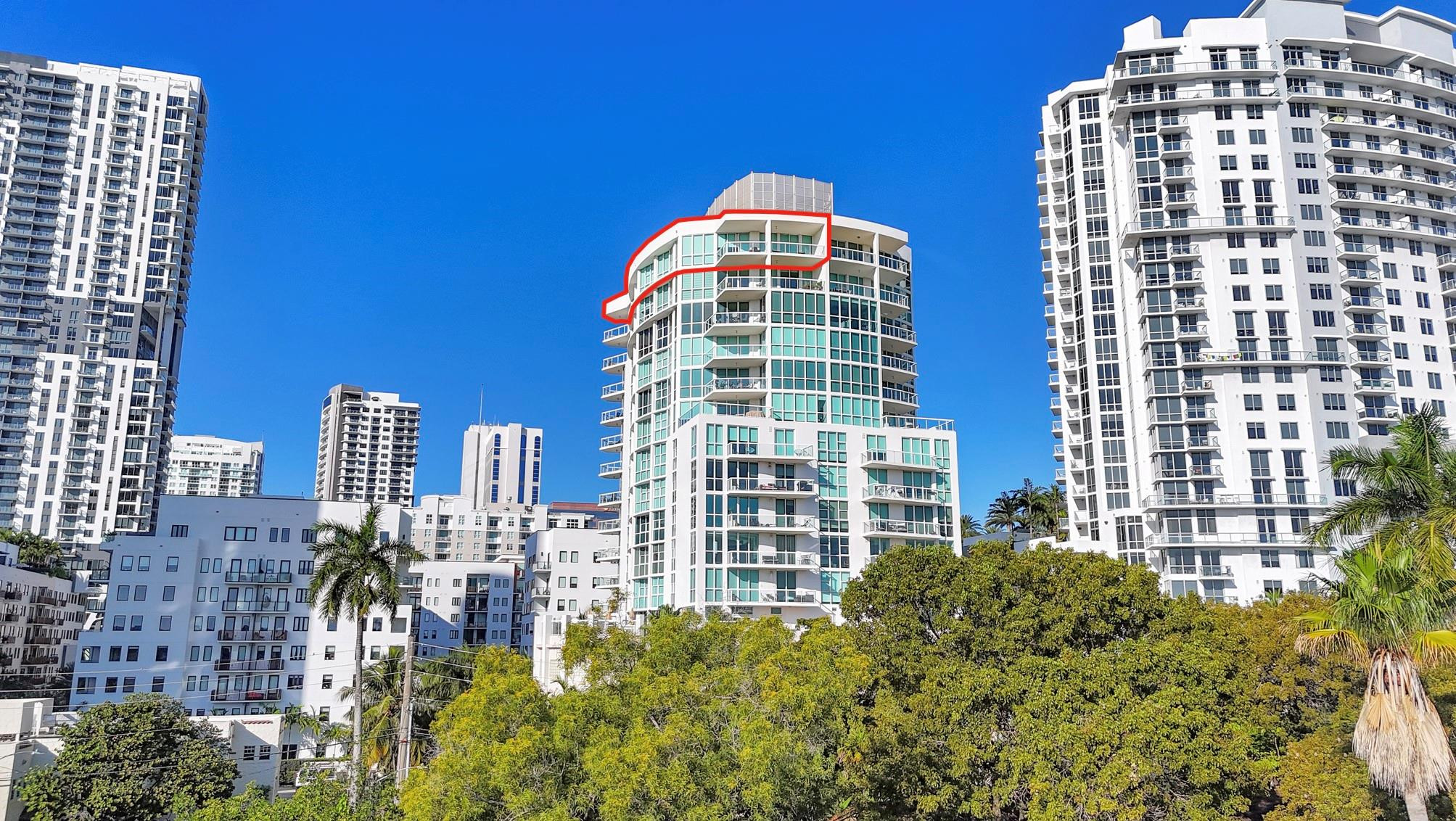 Foto de propiedad en 111 SE 8th Avenue Ph-1701, Fort Lauderdale, FL 33301 Fort Lauderdale con MLS# 