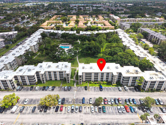 Foto de propiedad en 2998 NW 48th Terrace 434, Lauderdale Lakes, FL 33313 Lauderdale Lakes con MLS# 