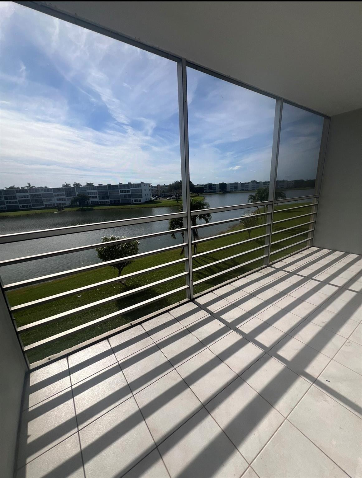 Foto de propiedad en 3050 Wolverton C 3050, Boca Raton, FL 33434 Boca Raton con MLS# 