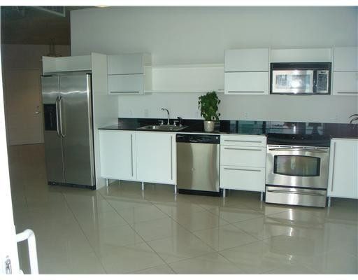 Alquilada 690 SW 1st Court 1427, Miami, FL 33130, Miami, FL 33130