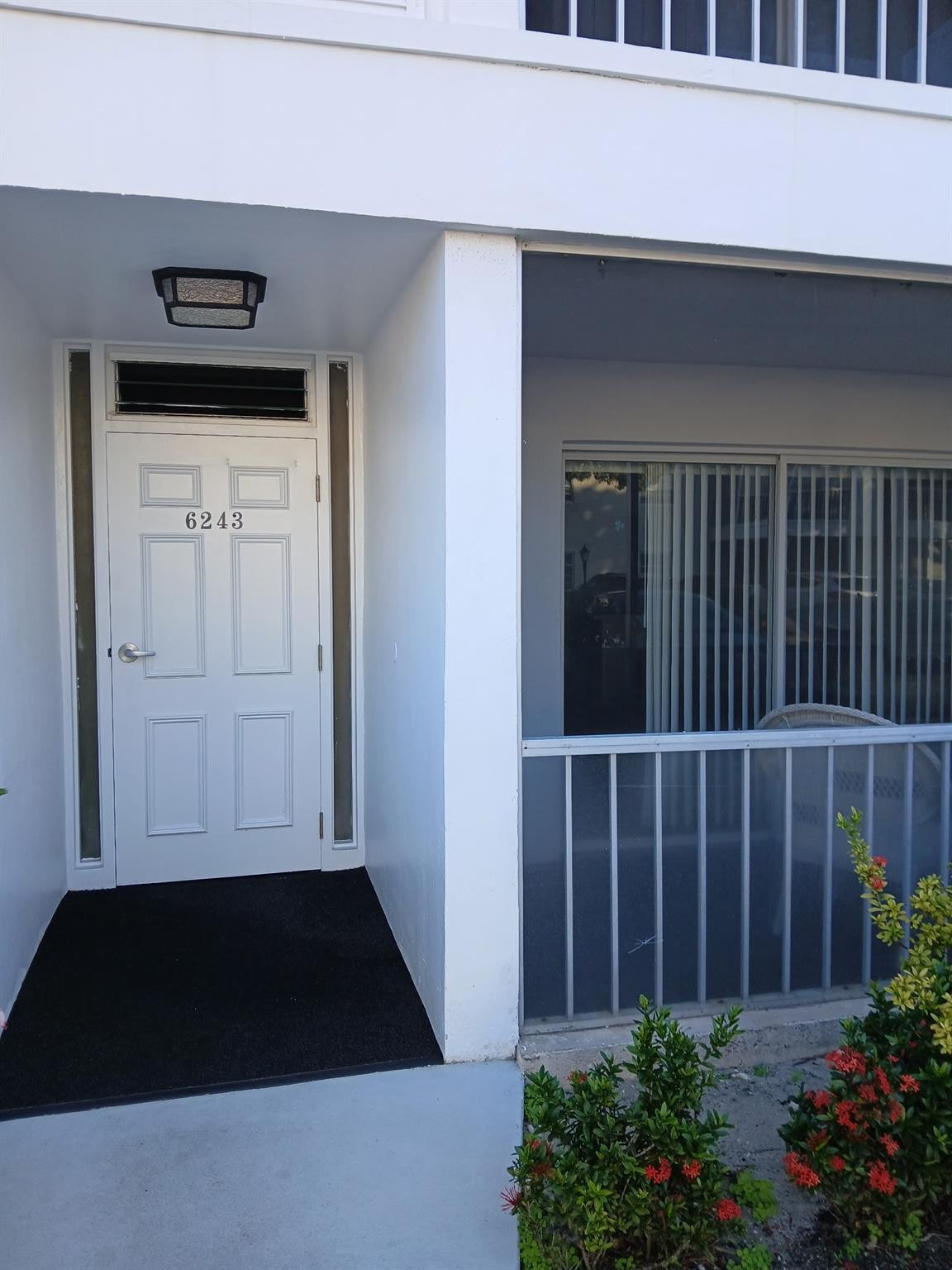 Foto de propiedad en 6243 Bay Club Drive 2, Fort Lauderdale, FL 33308 Fort Lauderdale con MLS# 
