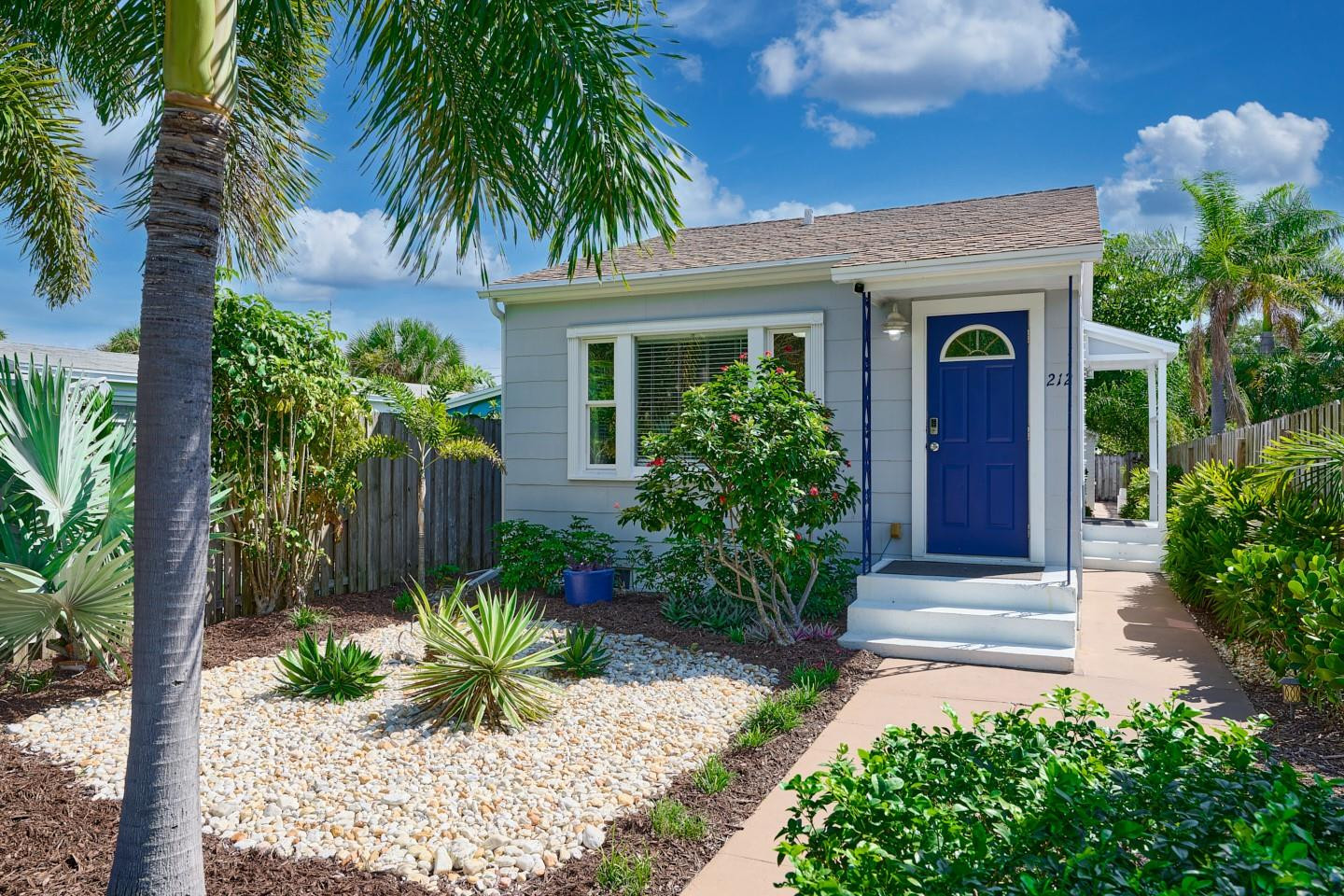 Vendido 212 N L Street, Lake Worth Beach, FL 33460, Lake Worth Beach, FL 33460