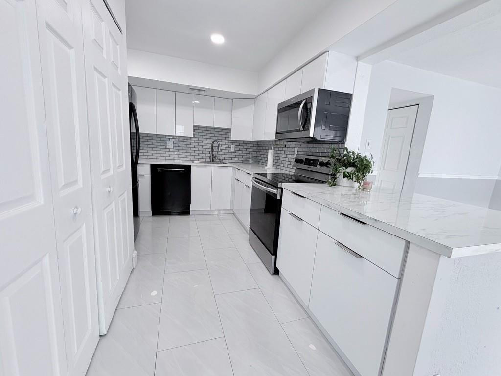 Foto de propiedad en 1788 SW 81st Way 1788, Davie, FL 33324 Davie con MLS# 