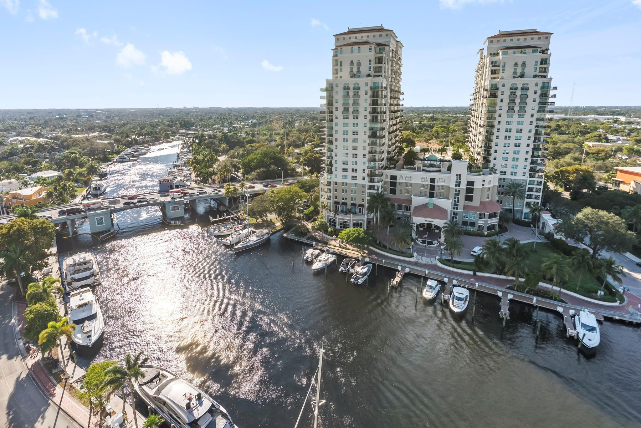 Foto de propiedad en 401 SW 4th Avenue 1706, Fort Lauderdale, FL 33315 Fort Lauderdale con MLS# 