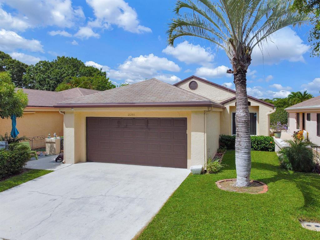 Foto de propiedad en 2251 NW 34th Terrace, Coconut Creek, FL 33066 Coconut Creek con MLS# 
