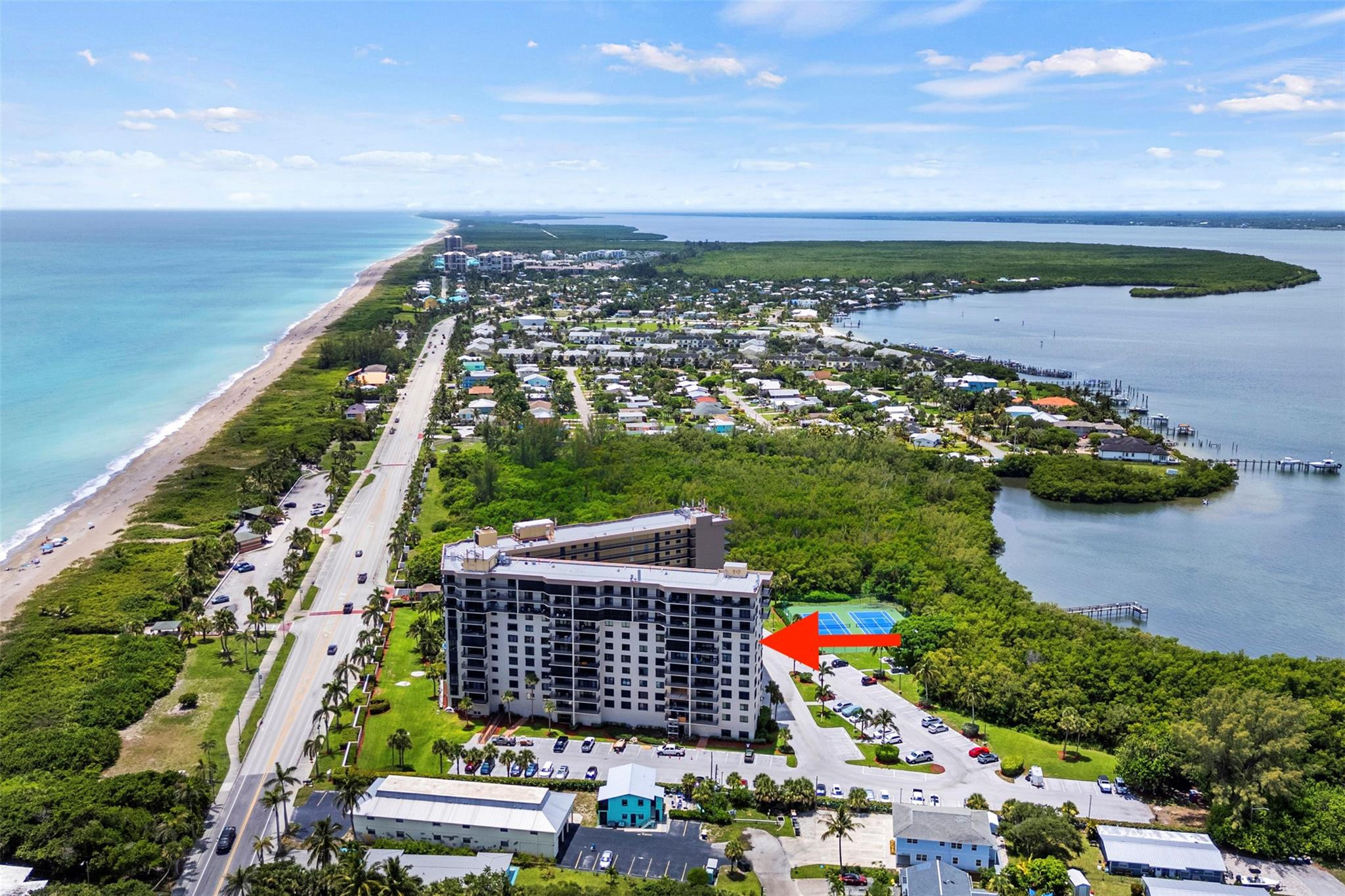 Foto de propiedad en 801 S Ocean Drive 801, Fort Pierce, FL 34949 Fort Pierce con MLS# 