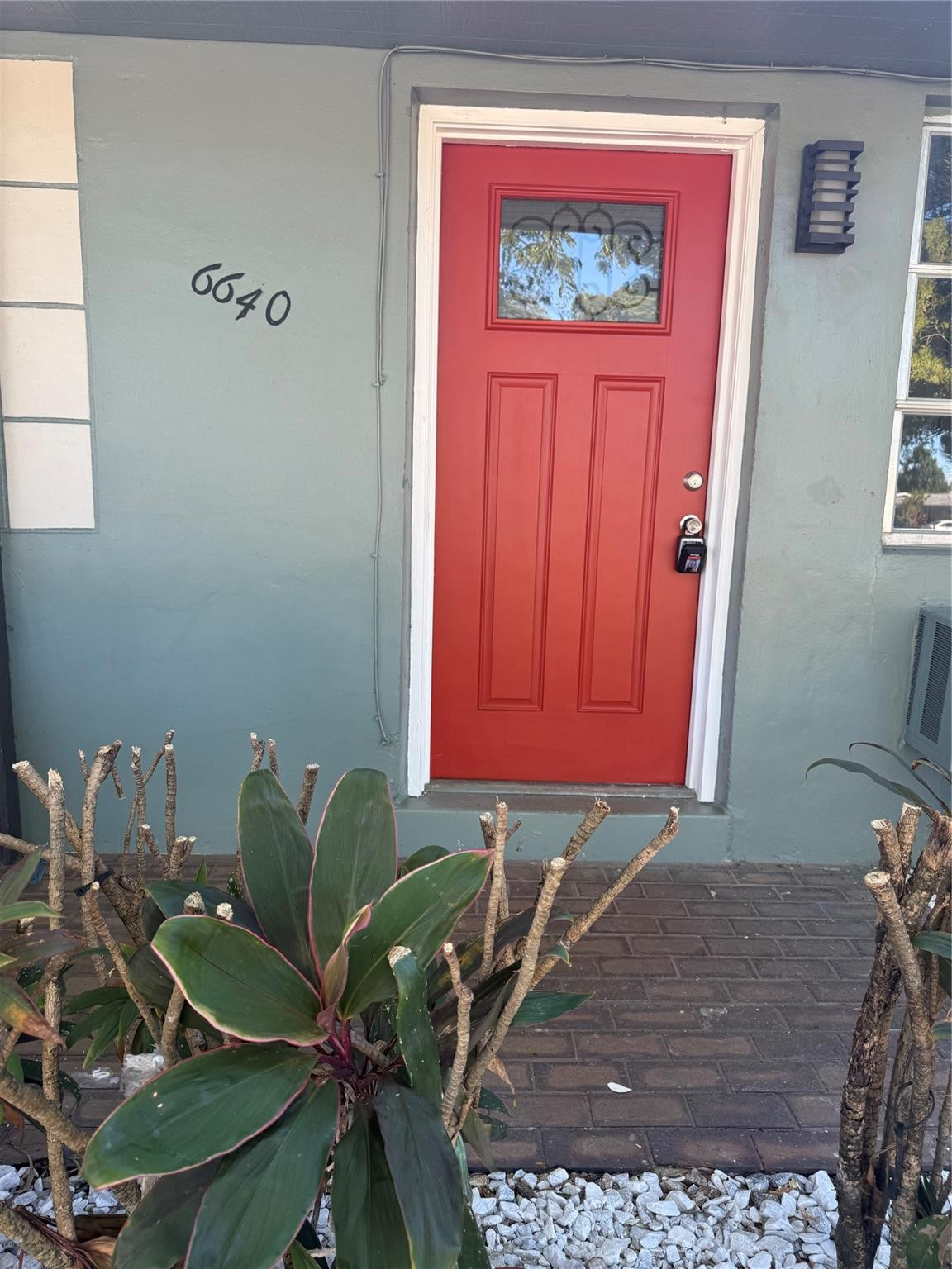 Foto de propiedad en 6640 SW 20th Street, Pompano Beach, FL 33068 Pompano Beach con MLS# 