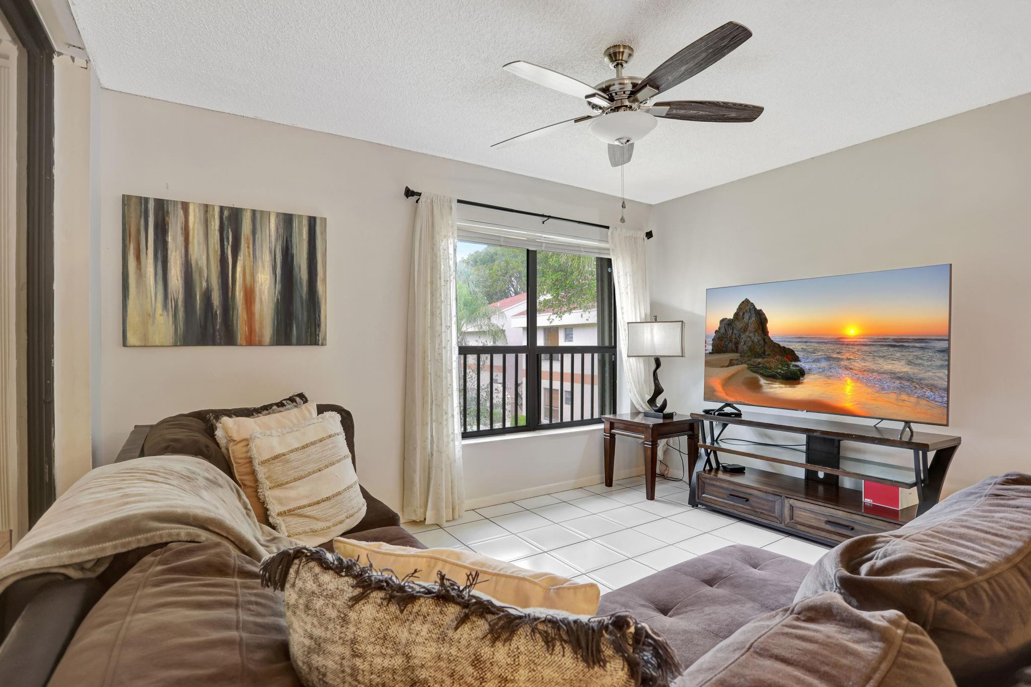 Foto de propiedad en 2748 S Carambola Circle 1923, Coconut Creek, FL 33066 Coconut Creek con MLS# 