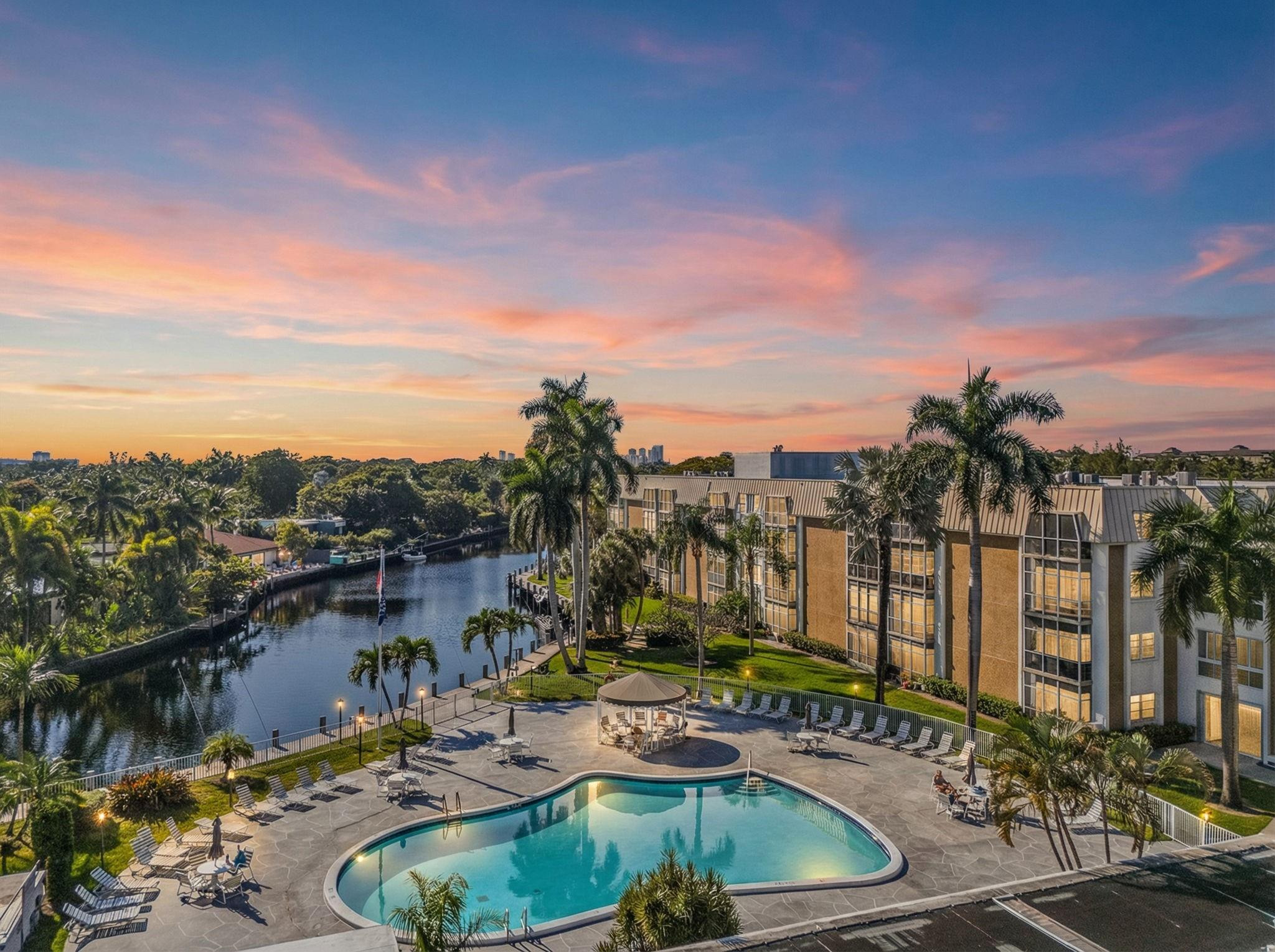 Foto de propiedad en 3020 NE 16th Avenue 105, Oakland Park, FL 33334 Oakland Park con MLS# 
