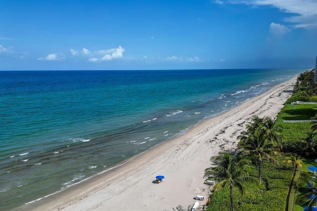 Alquilada 3400 S Ocean Boulevard 5-A, Highland Beach, FL 33487, Highland Beach, FL 33487