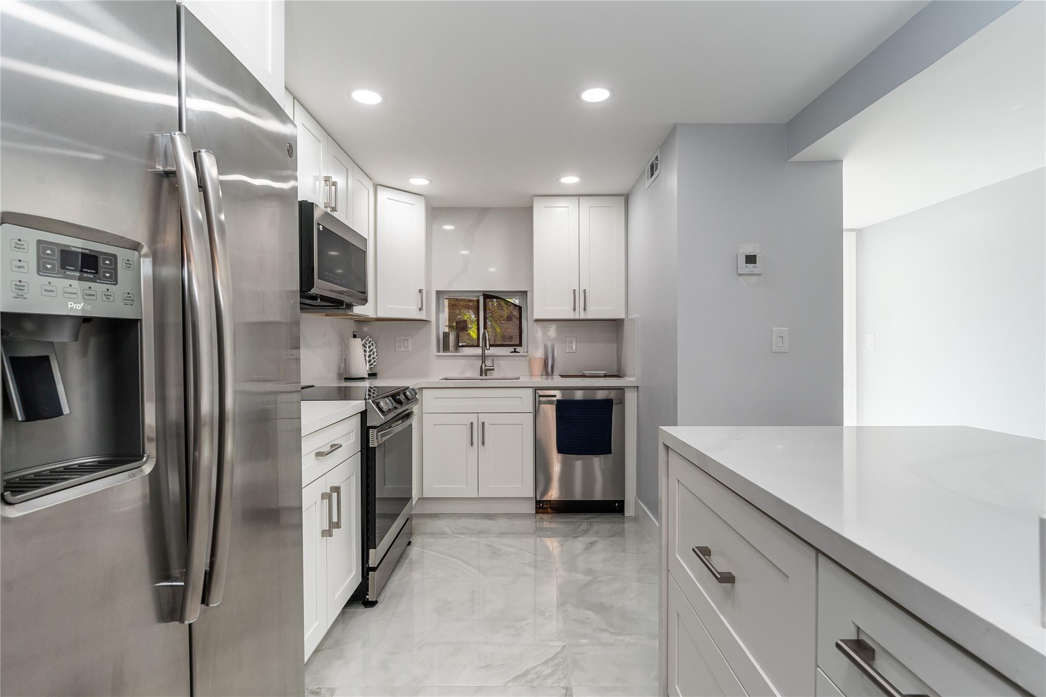 En Renta 9523 S Hollybrook Lake Drive 102, Pembroke Pines, FL 33025, Pembroke Pines, FL 33025