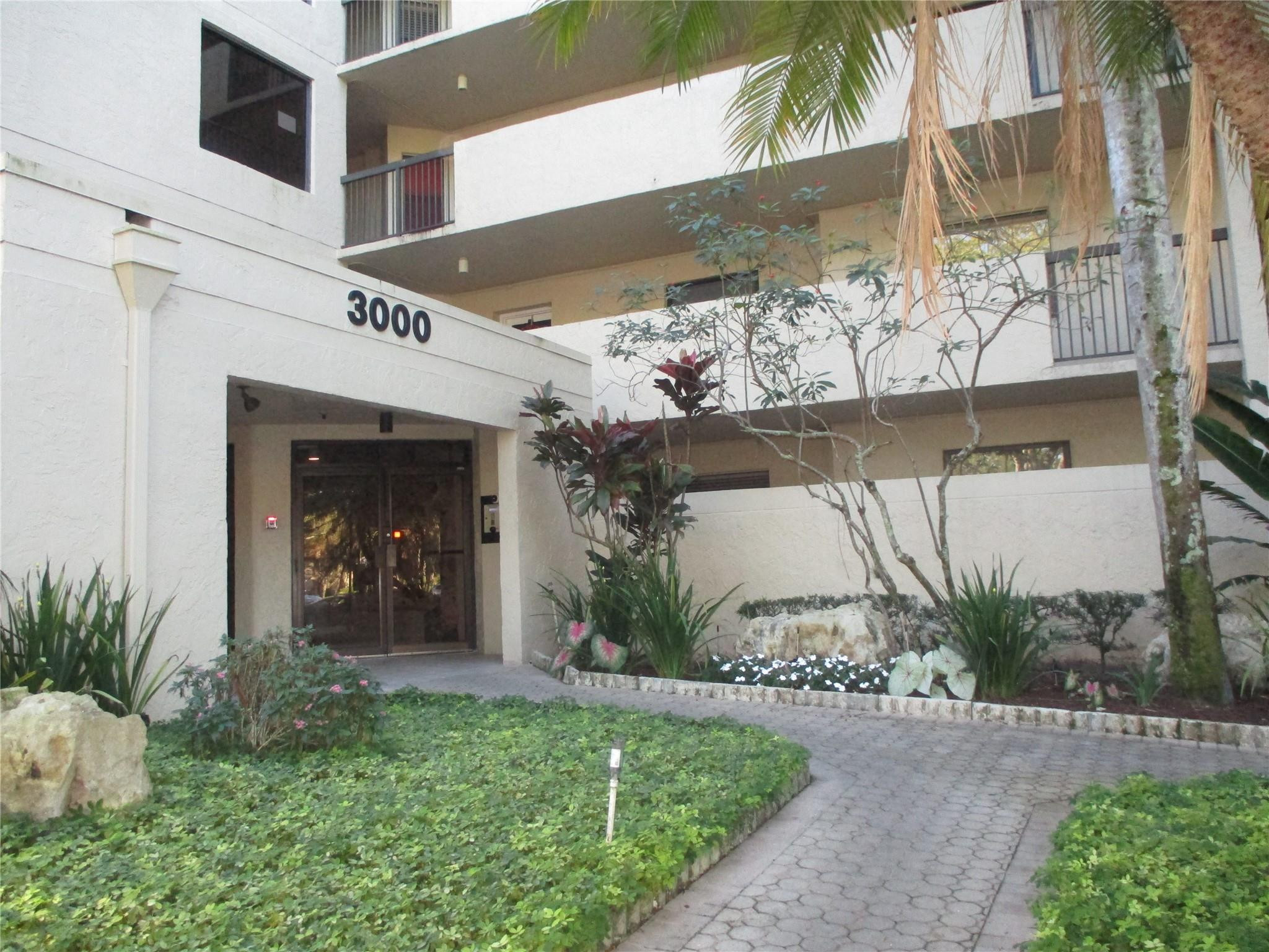 En Renta 3000 NW 42nd Avenue NW B410, Coconut Creek, FL 33066, Coconut Creek, FL 33066
