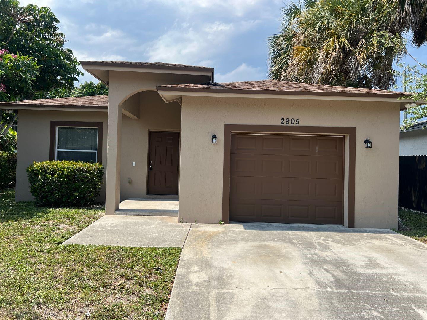 Alquilada 2905 NW 7th Street, Fort Lauderdale, FL 33311, Fort Lauderdale, FL 33311