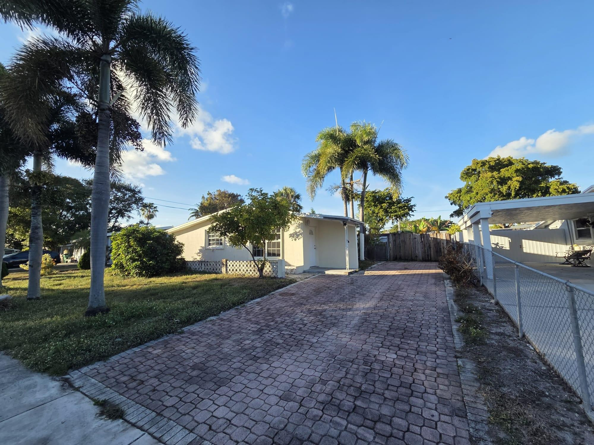 Foto de propiedad en 5751 SW 37th Street, Davie, FL 33314 Davie con MLS# 