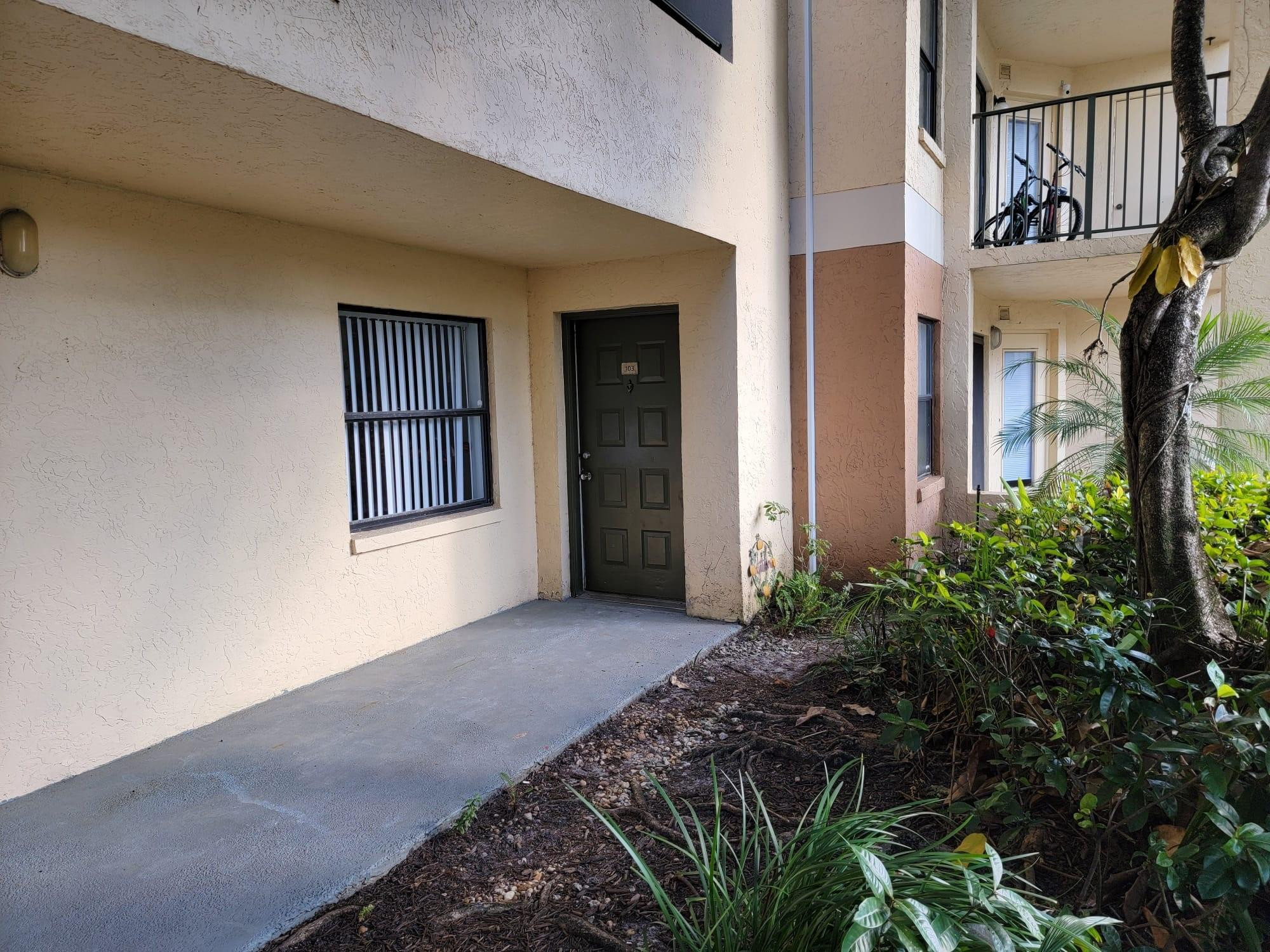 Alquilada 9999 Summerbreeze Drive 103, Sunrise, FL 33322, Sunrise, FL 33322