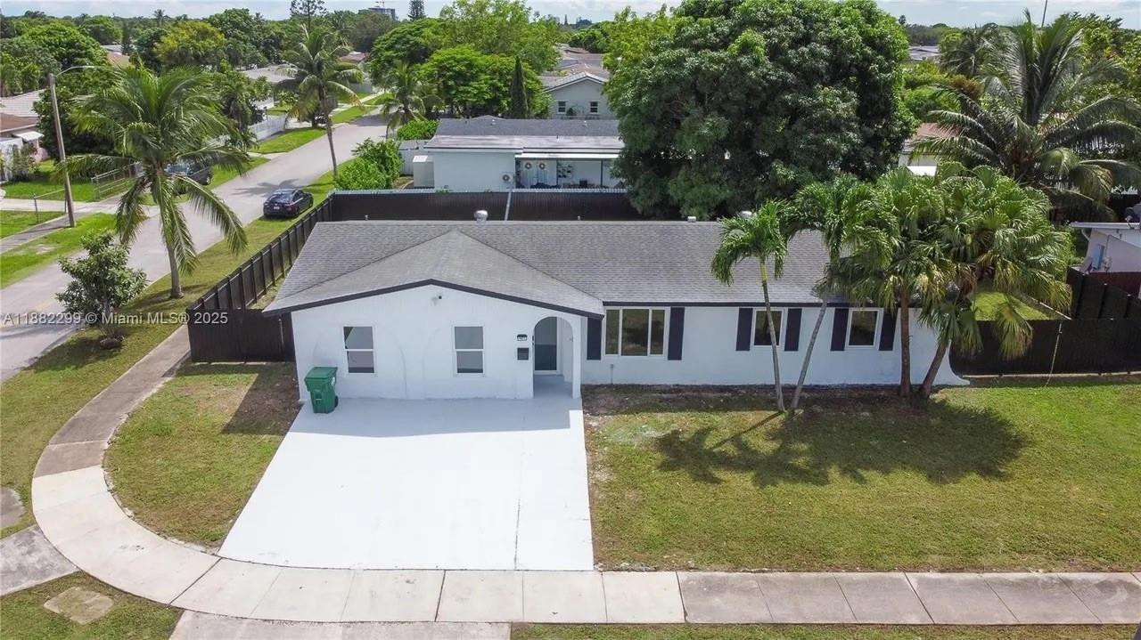 En Renta 11872 SW 196th Terrace, Miami, FL 33177, Miami, FL 33177