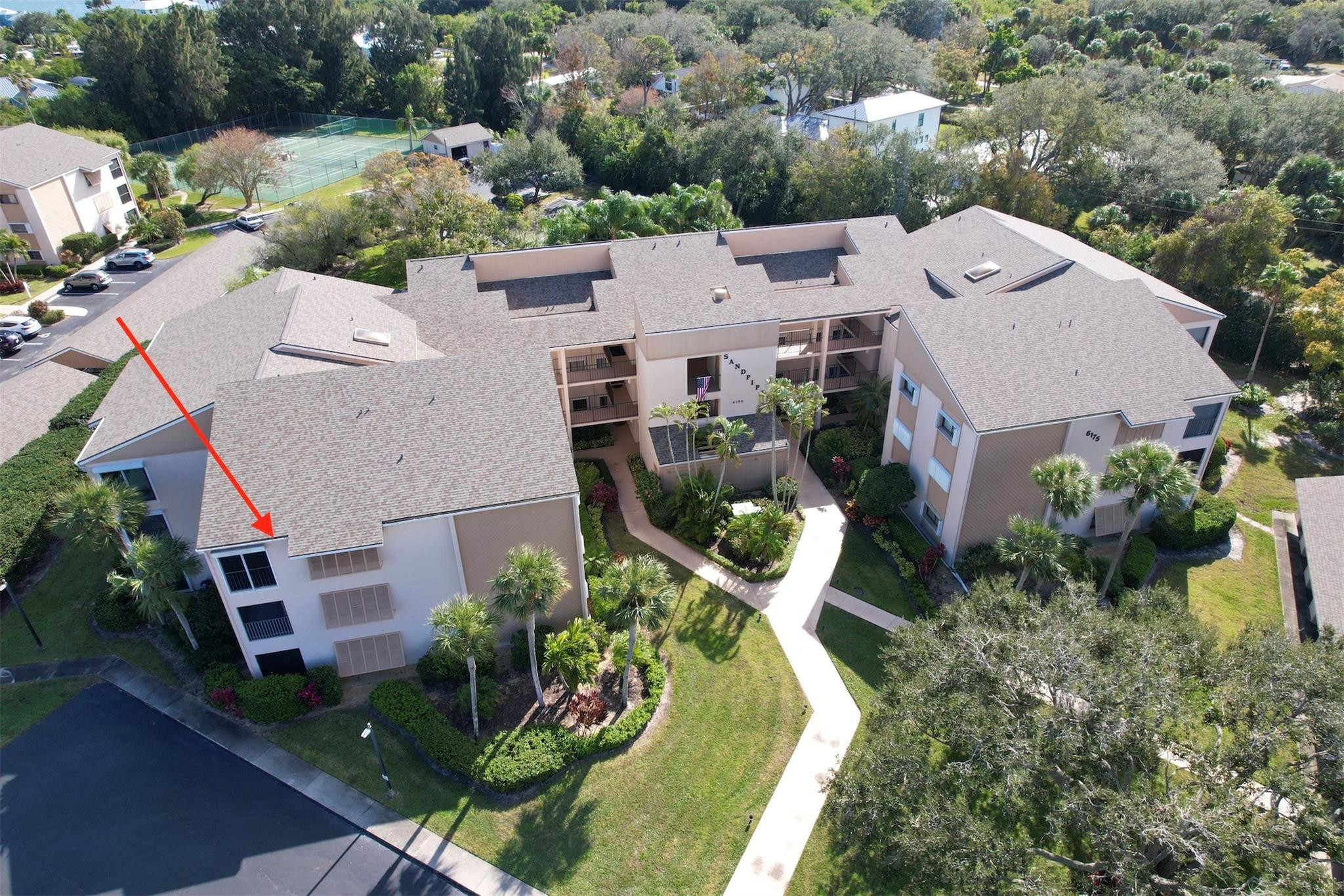 Foto de propiedad en 6175 S Mirror Lake Drive 301, Sebastian, FL 32958 Sebastian con MLS# 