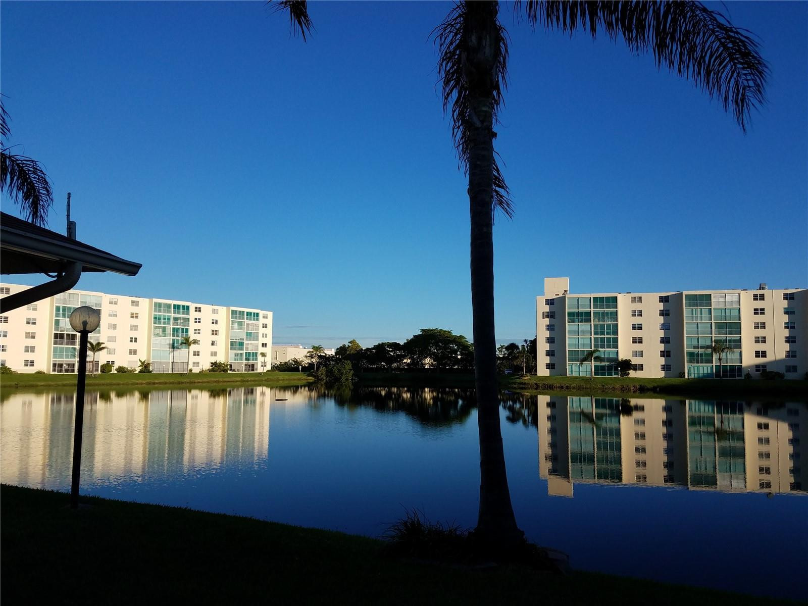 En Renta 121 SE 3rd Avenue 106, Dania Beach, FL 33004, Dania Beach, FL 33004