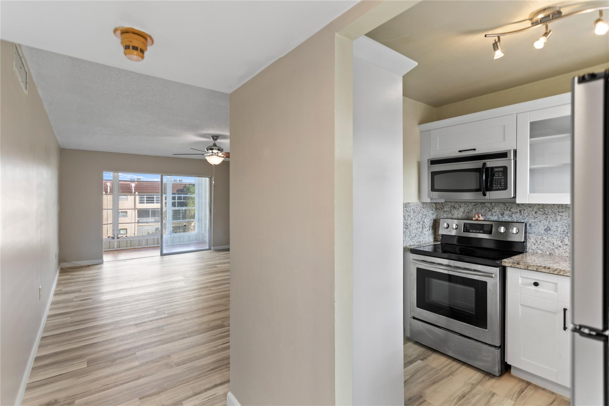 En Venta 2720 N Pine Island Road 307, Sunrise, FL 33322, Sunrise, FL 33322