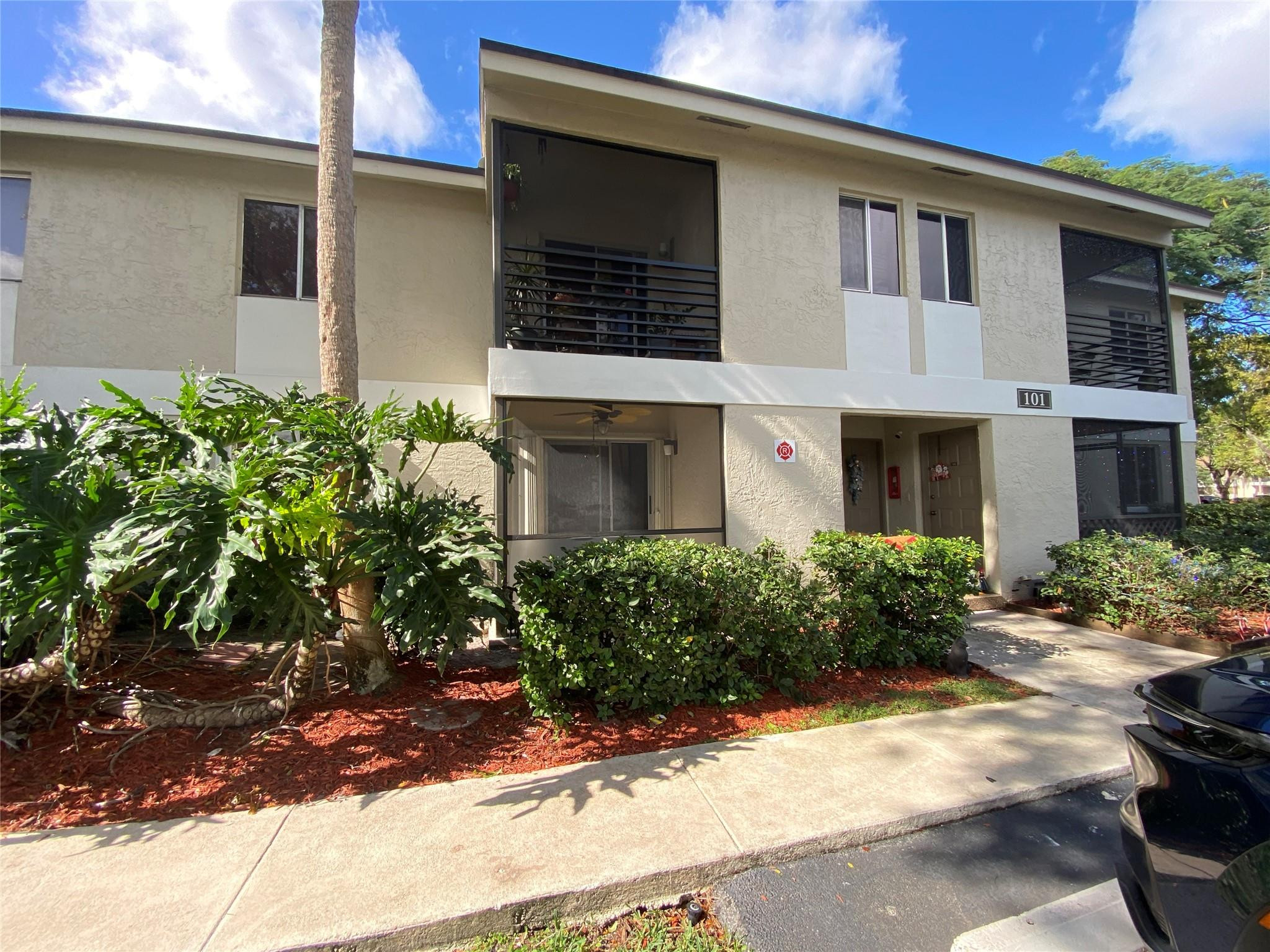 Alquilada 101 Gardens Drive 105, Pompano Beach, FL 33069, Pompano Beach, FL 33069