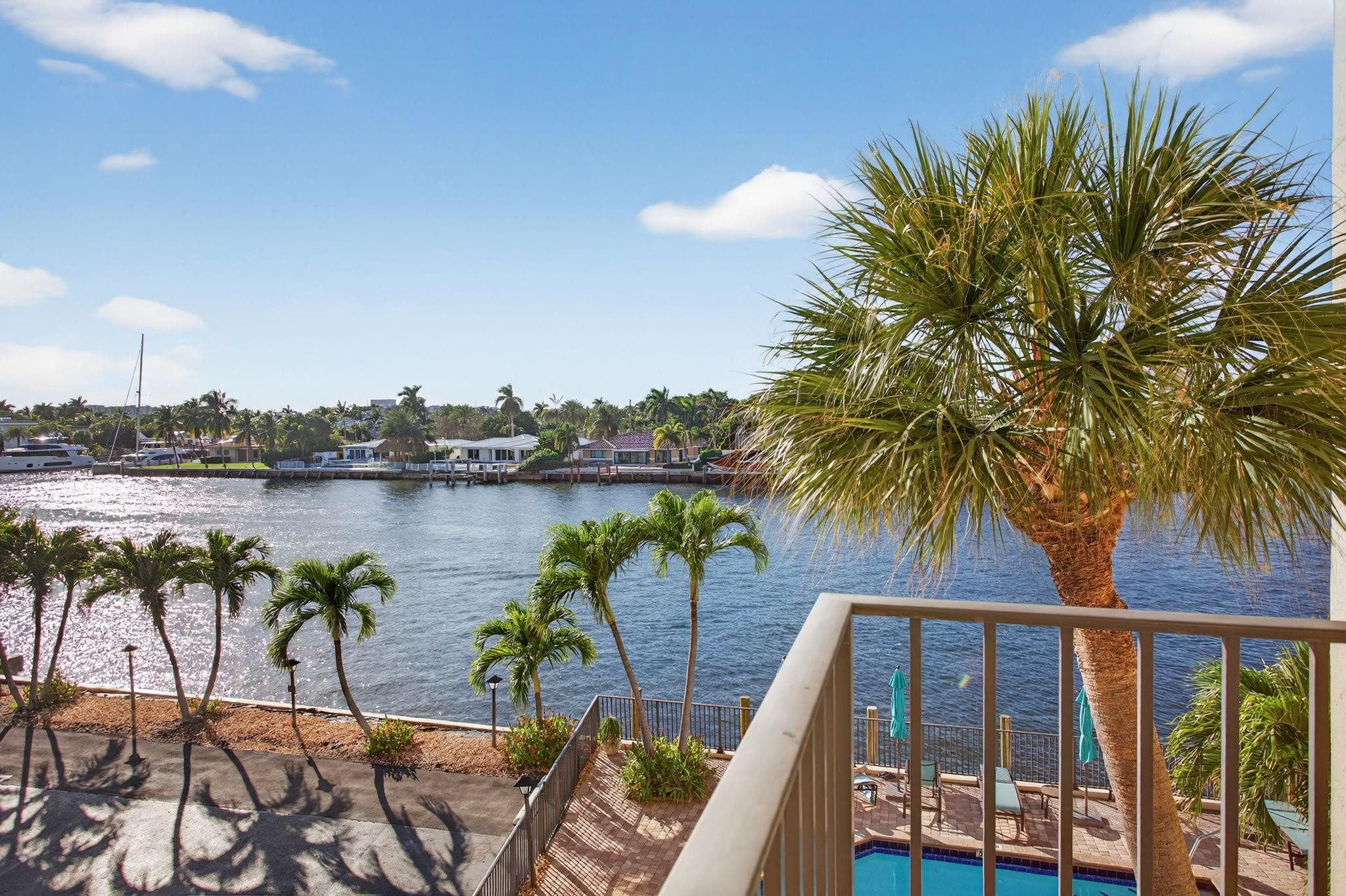 Foto de propiedad en 501 N Riverside Drive 301, Pompano Beach, FL 33062 Pompano Beach con MLS# 