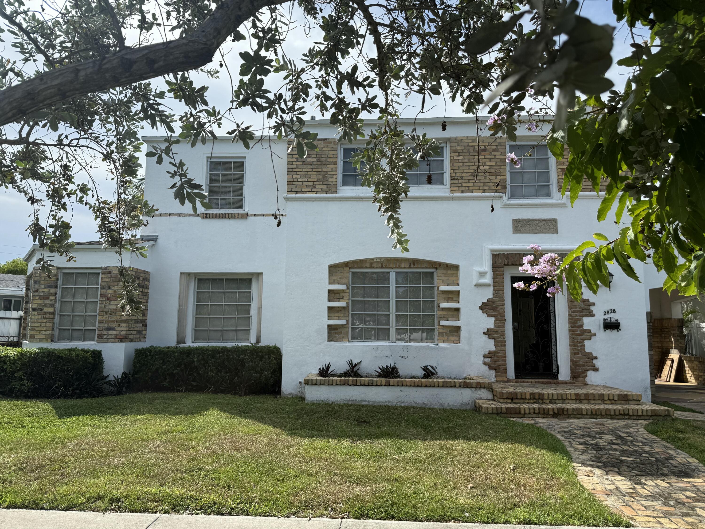 Foto de propiedad en 2828 SW 7th Avenue, Miami, FL 33129 Miami con MLS# 
