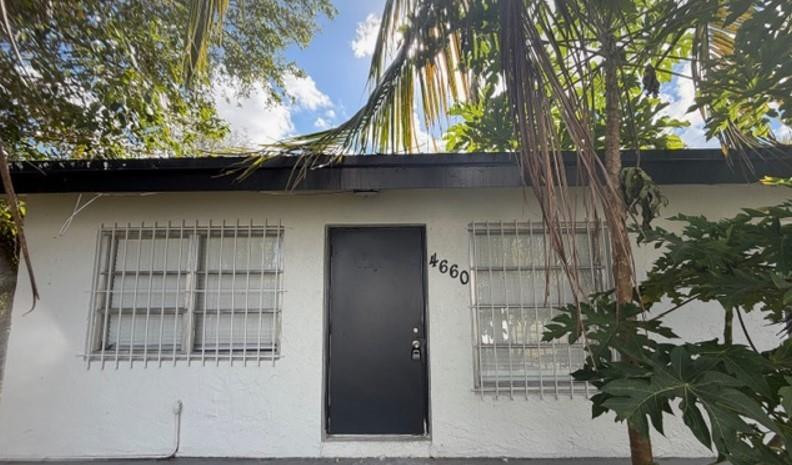 Alquilada 4654 Schall Road 4660, West Palm Beach, FL 33417, West Palm Beach, FL 33417