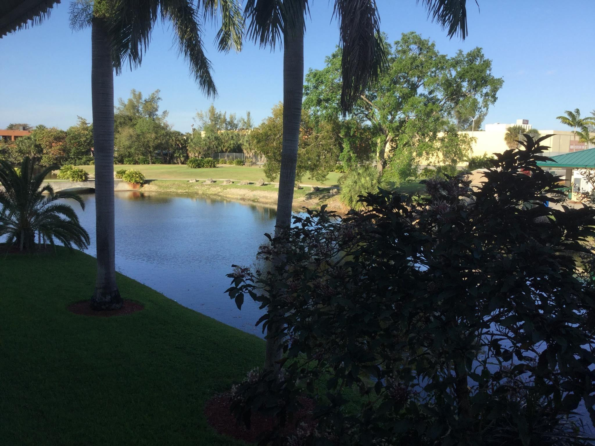 Foto de propiedad en 4299 NW 16 Th Street 108, Lauderhill, FL 33313 Lauderhill con MLS# 