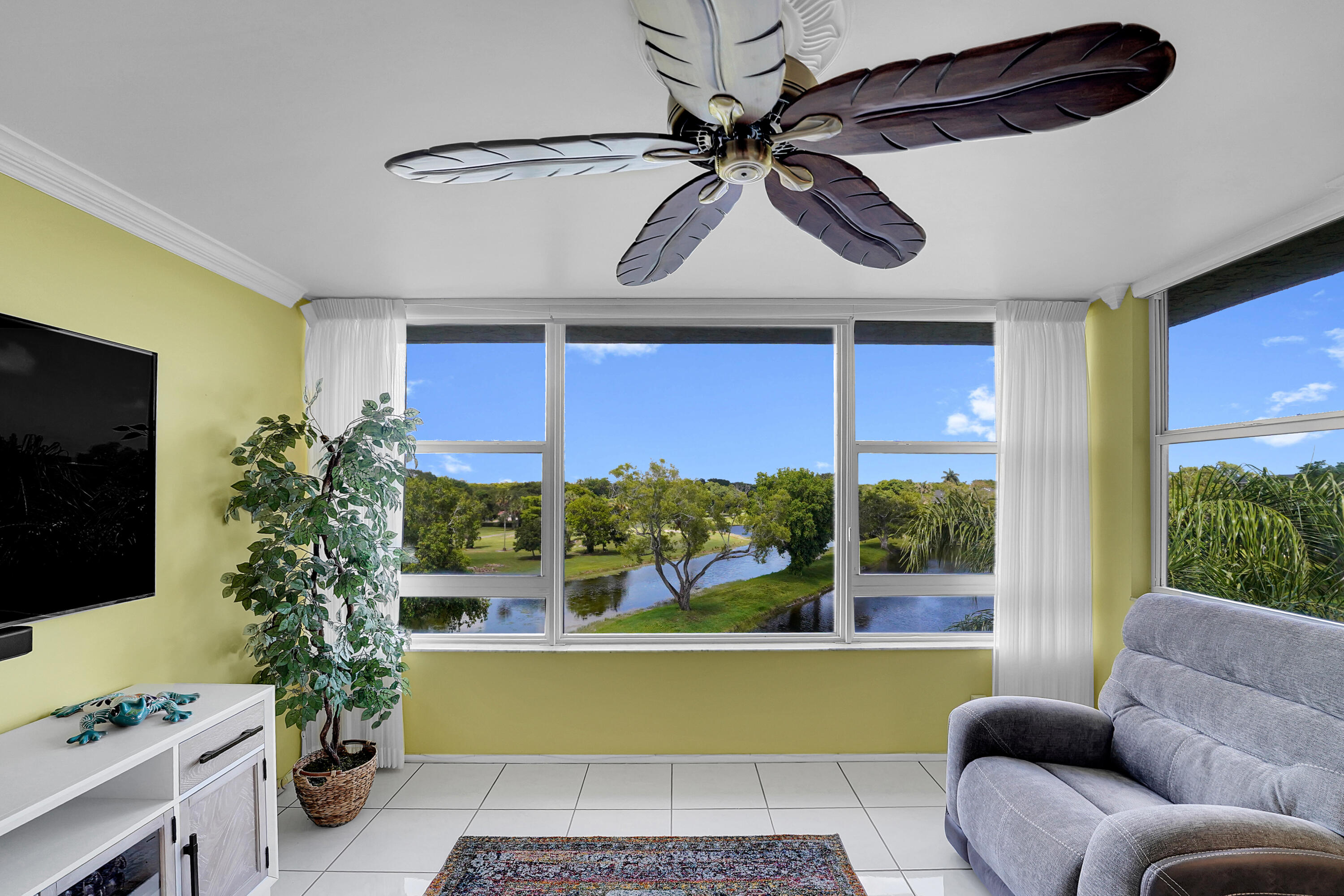 Foto de propiedad en 4145 Cypress Reach Court 505, Pompano Beach, FL 33069 Pompano Beach con MLS# 