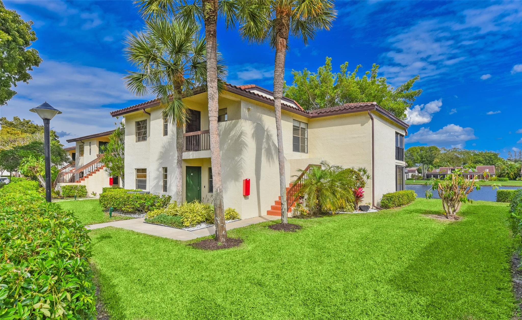 Foto de propiedad en 21827 Arriba Real L, Boca Raton, FL 33433 Boca Raton con MLS# 