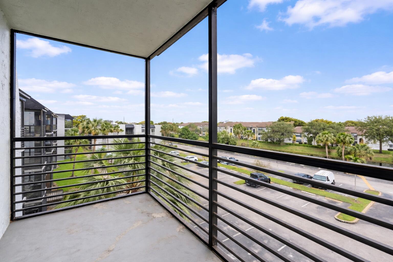 Vendido 3720 N Pine Island Road 436, Sunrise, FL 33351, Sunrise, FL 33351