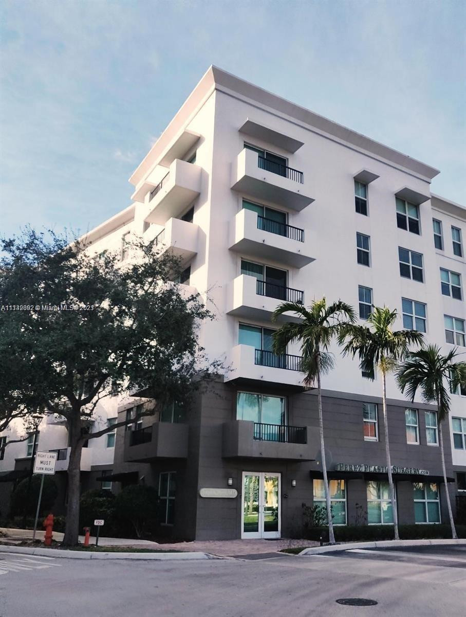 Foto de propiedad en 2401 NE 65th Street 608, Fort Lauderdale, FL 33308 Fort Lauderdale con MLS# 