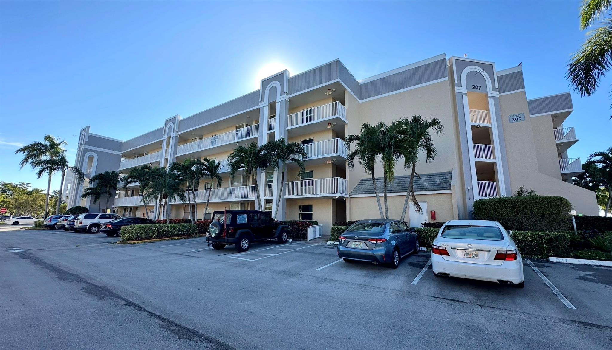 Foto de propiedad en 10382 NW 24th Place 107, Sunrise, FL 33322 Sunrise con MLS# 