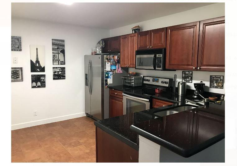 Upgraded Kitchen with Upgraded Stainless Steel Appliances!
