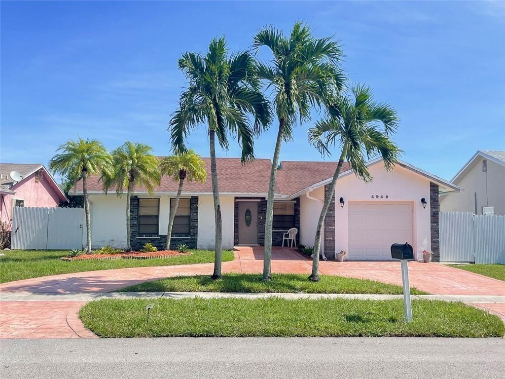Alquilada 4940 NW 92nd Avenue, Sunrise, FL 33351, Sunrise, FL 33351