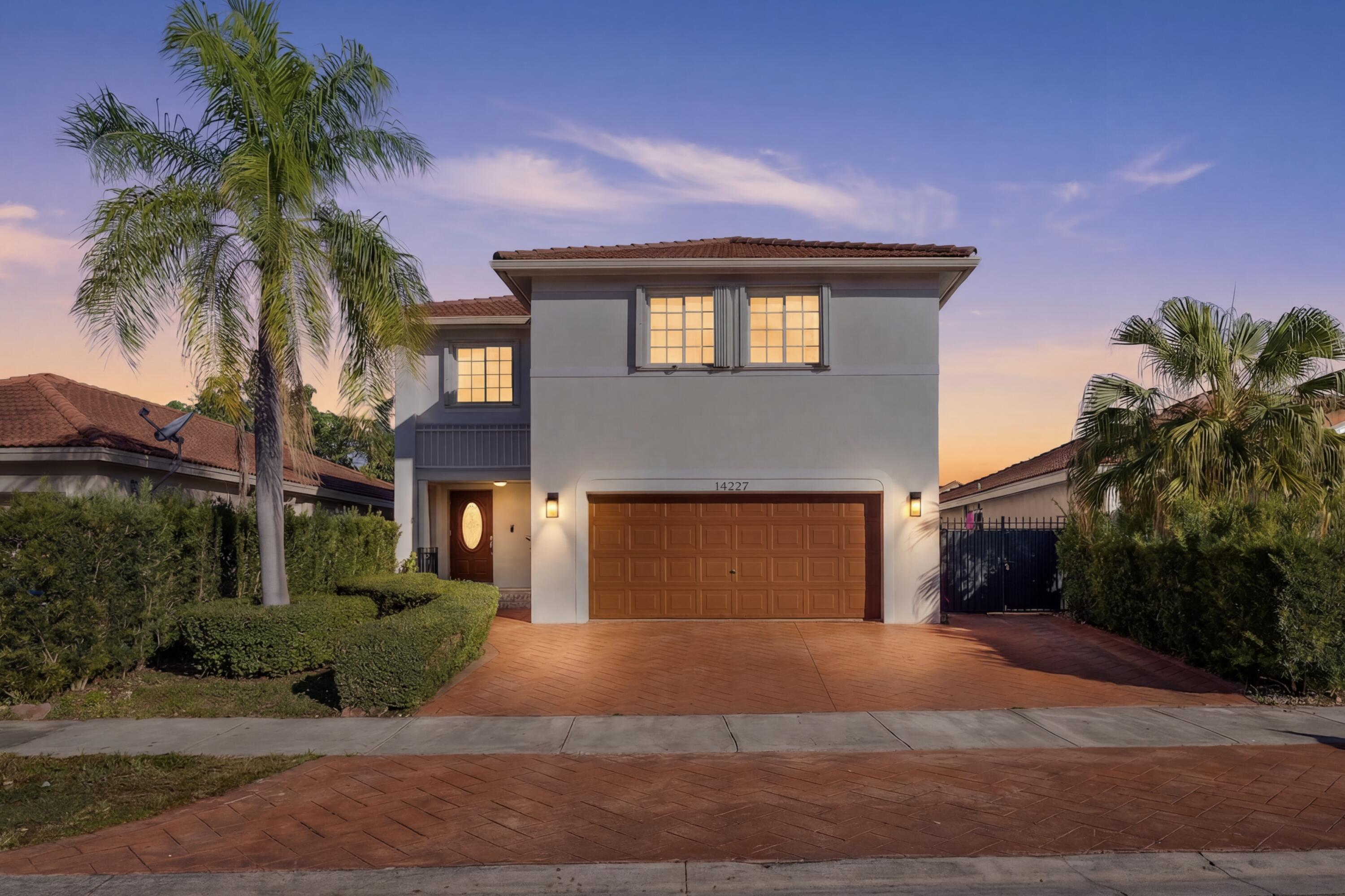 Foto de propiedad en 14277 SW 177th Street, Miami, FL 33177 Miami con MLS# 