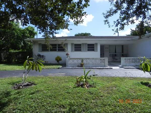 En Renta 819 N Highland Drive, Hollywood, FL 33021, Hollywood, FL 33021