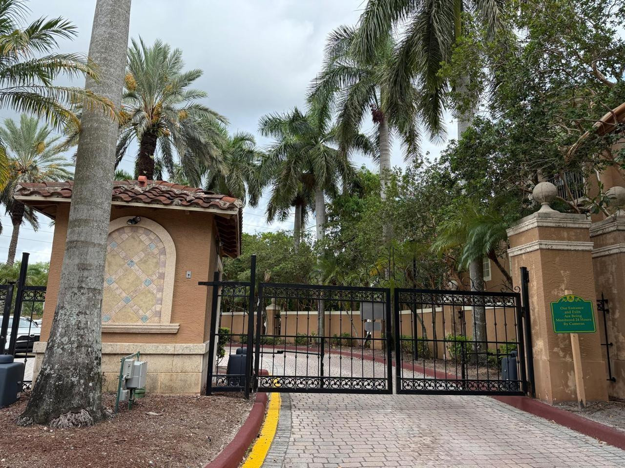 Alquilada 4852 N State Road 7 204, Coconut Creek, FL 33073, Coconut Creek, FL 33073