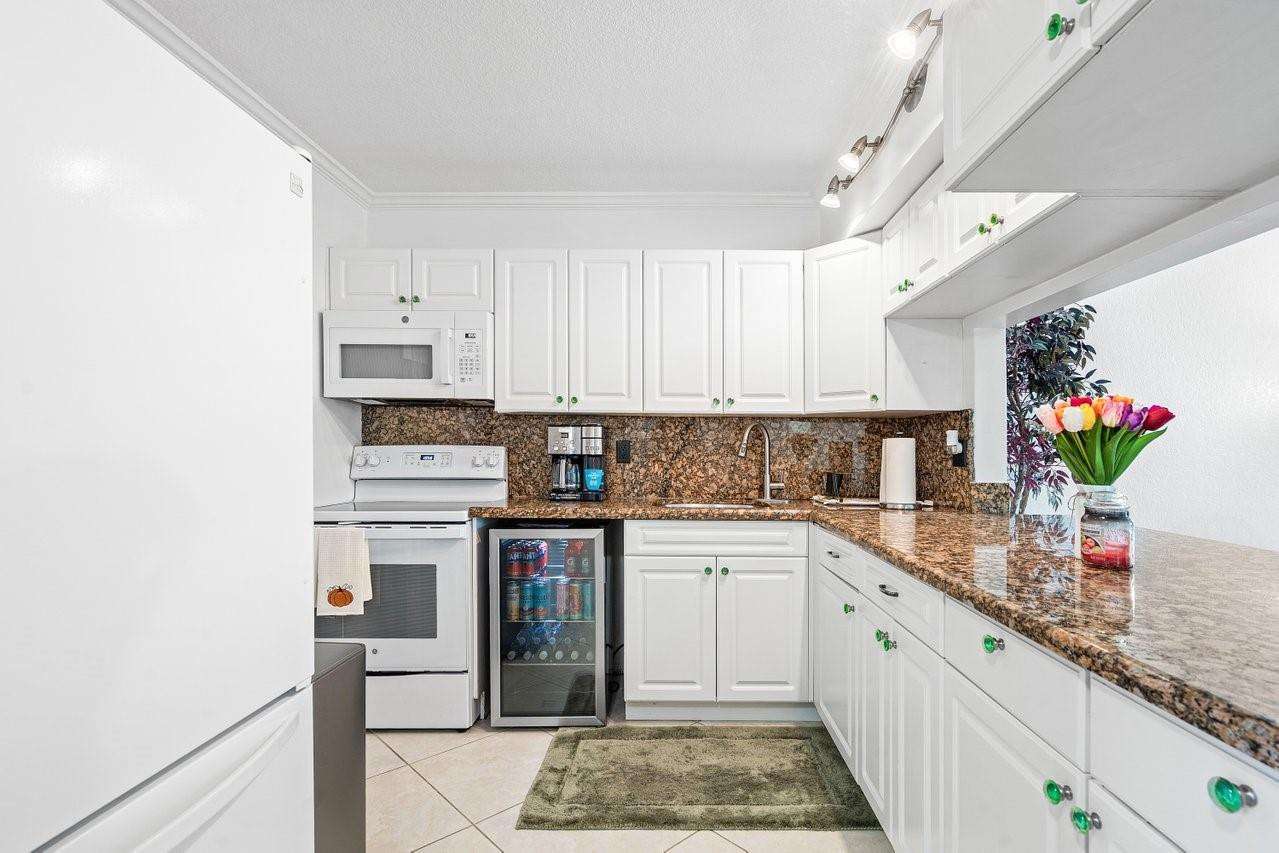 Foto de propiedad en 9280 SW 3rd Street 802, Boca Raton, FL 33428 Boca Raton con MLS# 
