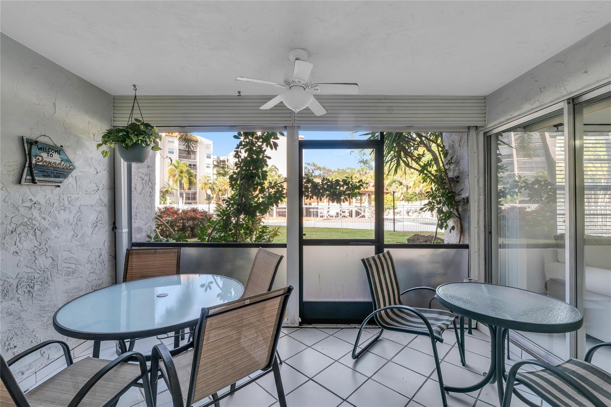 Foto de propiedad en 3920 Inverrary Boulevard 104-C, Lauderhill, FL 33319 Lauderhill con MLS# 