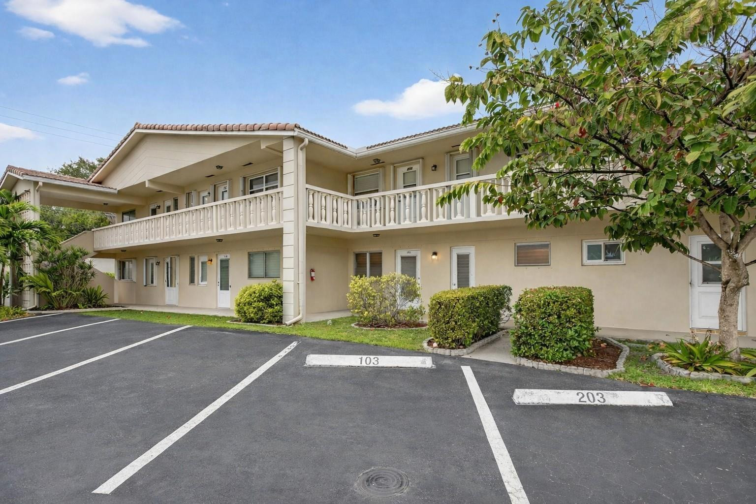 Alquilada 2115 NE 42nd Court 103, Lighthouse Point, FL 33064, Lighthouse Point, FL 33064