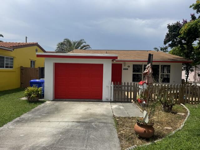 Foto de propiedad en 1507 Hayes Street, Hollywood, FL 33020 Hollywood con MLS# 