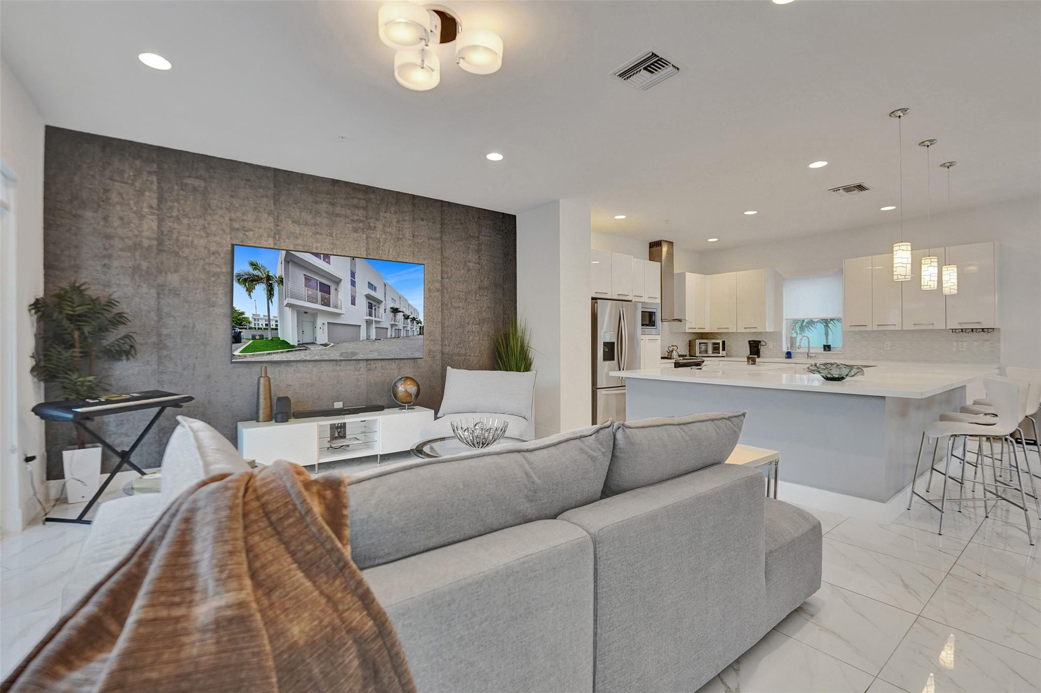 En Renta 1371 N Ocean Boulevard, Pompano Beach, FL 33062, Pompano Beach, FL 33062