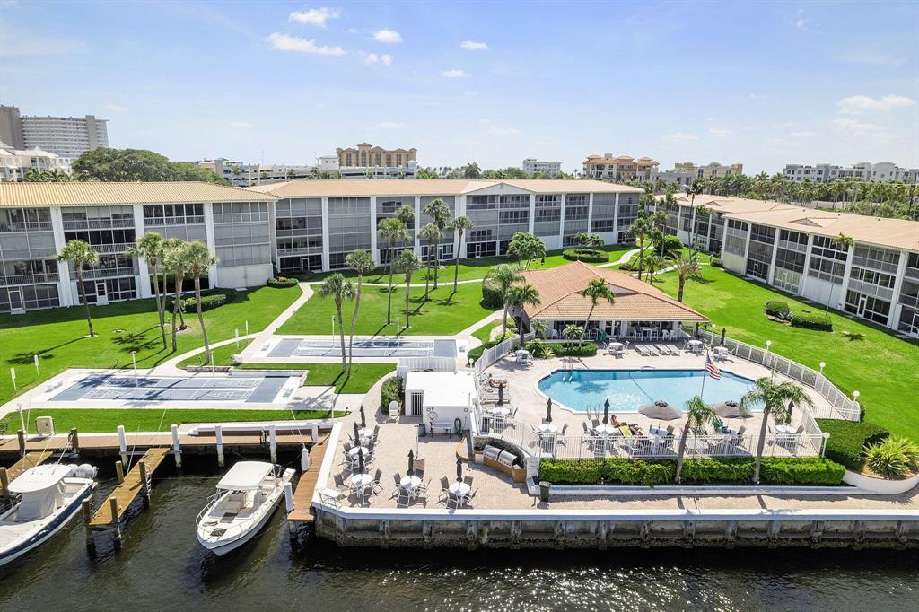 Foto de propiedad en 101 NE 19th Avenue 126, Deerfield Beach, FL 33441 Deerfield Beach con MLS# 