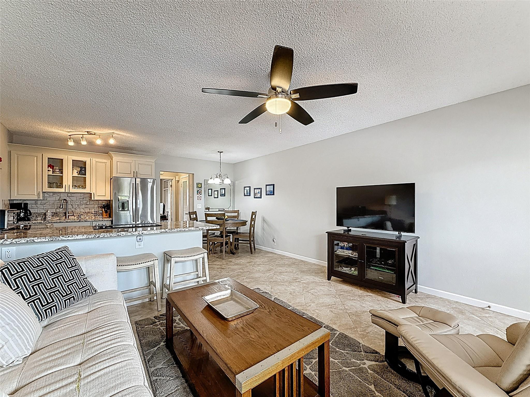 Vendido 800 SW 11th Avenue 12, Hallandale Beach, FL 33009, Hallandale Beach, FL 33009